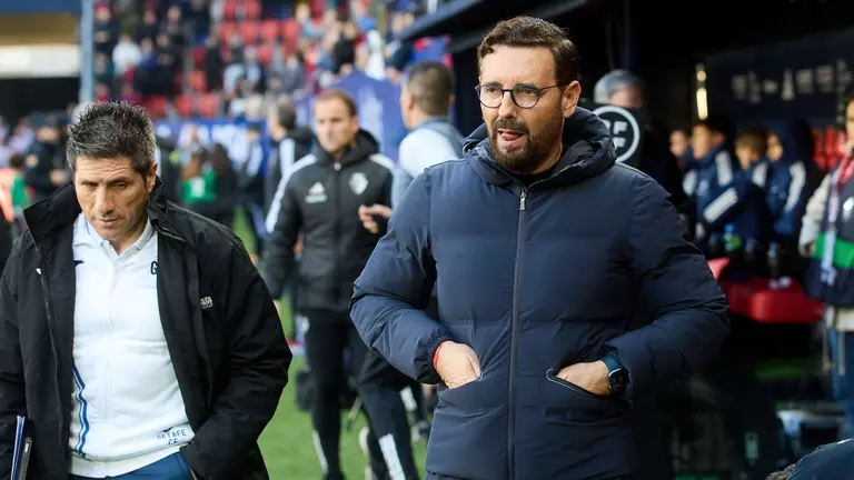 José Bordalás (entrenador Getafe CF) durante el partido de La Liga EA Sports entre CA Osasuna y Getafe CF disputado en el estadio de El Sadar en Pamplona. IÑIGO ALZUGARAY