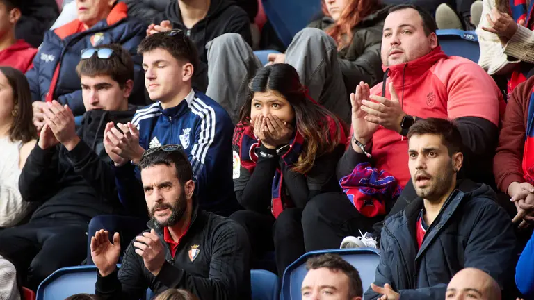 La grada del estadio de El Sadar durante el partido de La Liga EA Sports entre CA Osasuna y RC Celta disputado en Pamplona. IÑIGO ALZUGARAY