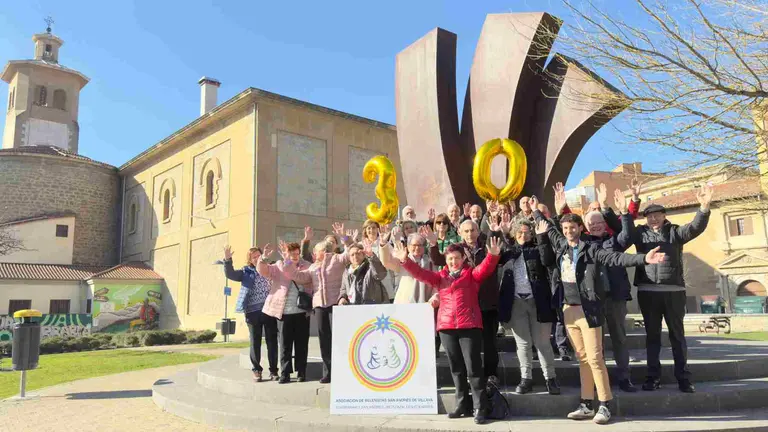 Miembros de la Asociación de Belenistas San Andrés de Villava celebrando su 30 Aniversario. CEDIDA