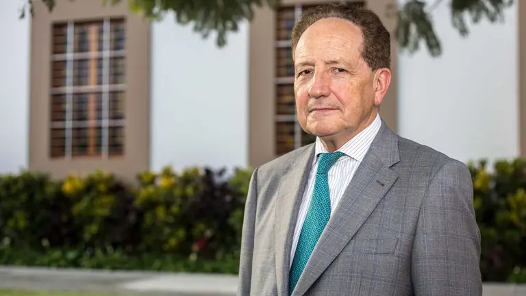 El profesor Rafael Alvira. UDEP