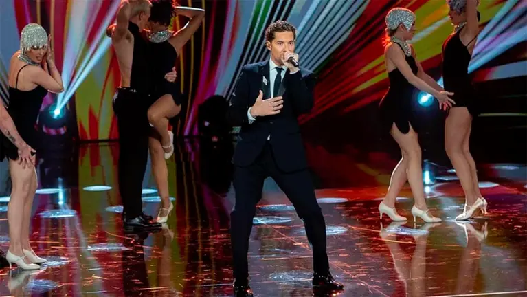 David Bisbal en su última actuación en los premios Goya. @davidbisbal