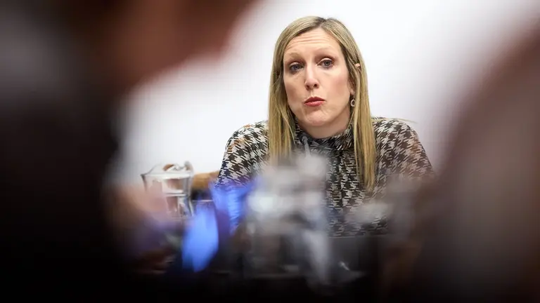 Comisión de Universidad, Innovación y Transformación Digital del Parlamento de Navarra. Comparecencia de la consejera Patricia Fanlo en la Comisión de Universidad, Innovación y Transformación Digital del Parlamento de Navarra para informar sobre la ejecución de los objetivos del plan de inclusión y capacitación digital y sobre la ejecución de las políticas de transformación digital. IÑIGO ALZUGARAY