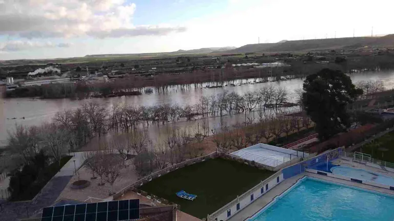 Situación del río Ebro a su paso por Tudela. POLICÍA LOCAL DE TUDELA