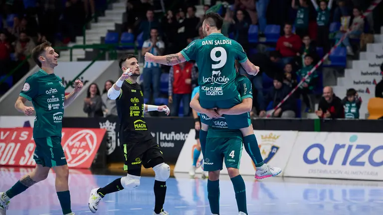 Derbi navarro de fútbol sala entre  Osasuna Xota - Ribera Navarra en Anaitasuna. PABLO LASAOSA