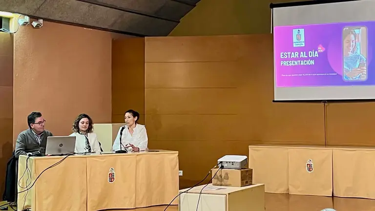 Presentación de la App 'Estar al día' en Castejón. CEDIDA