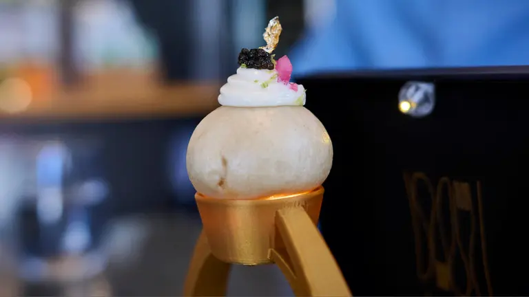 Pincho 'Txerri bitxia' que presenta Akari Gastroteka a la Semana del Pincho de Navarra. PABLO LASAOSA