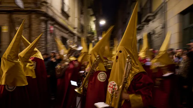 Procesión de Jueves Santo en Pamplona durante la Semana Santa de 2024. PABLO LASAOSA