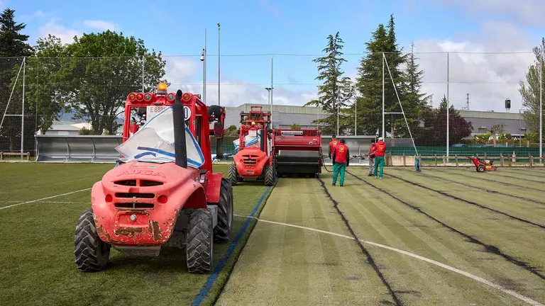 Osasuna inicia la modernización de las instalaciones de Tajonar con el cambio de césped artificial en varios campos. CA OSASUNA