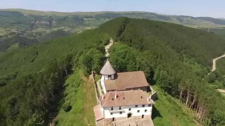 Imagen de la Ermita de Nuestra Señora de Muskilda en Ochagavía, Navarra.