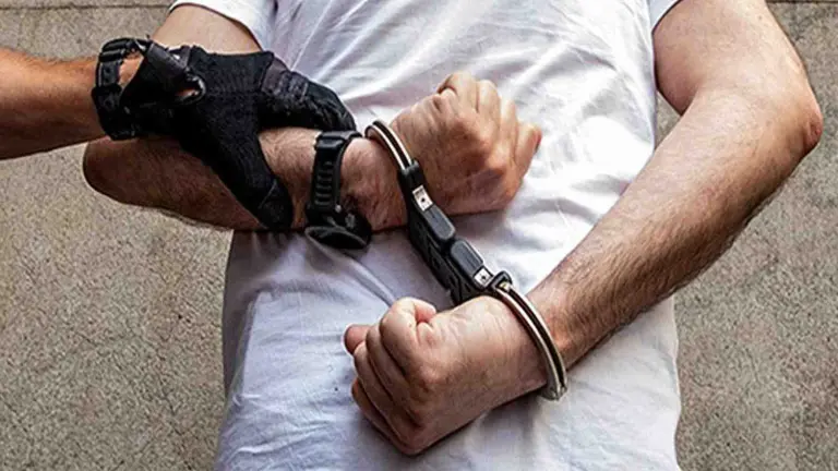 Detenido un hombre que vendía medicamentos en una calle de Lavapiés - POLICÍA MUNICIPAL DE MADRID (1)