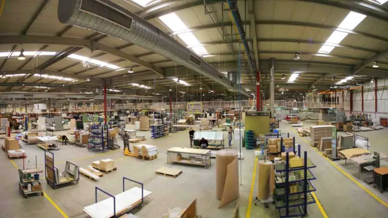 Planta productiva de Dynamobel en Peralta. DYNAMOBEL