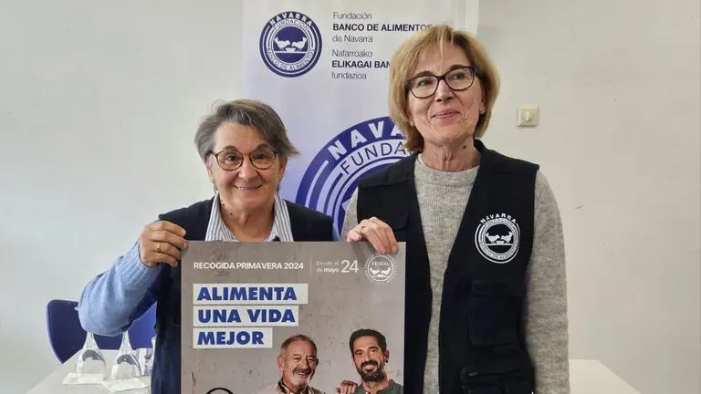 Marisol Villar, presidenta de la Fundación Banco de Alimentos de Navarra; junto a Isabel Ansa, responsable de Colectas. CEDIDA