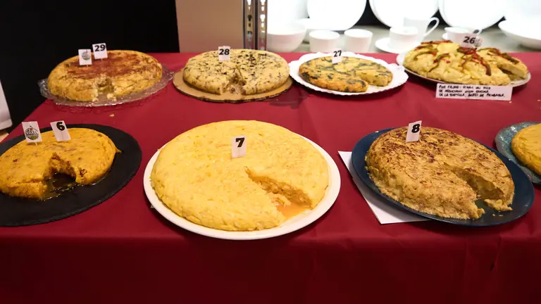 Entrega de premios del Concurso de Tortillas de la VII Semana de la Tortilla de Navarra. IÑIGO ALZUGARAY