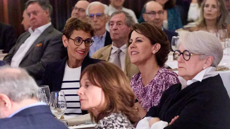Celebración del 40º aniversario de la sociedad pública SODENA, con la presencia de la presidenta de Navarra, María Chivite, el presidente del Parlamento, Unai Hualde, los expresidentes del Gobierno de Navarra Yolanda Barcina y Miguel Sanz, y el consejero de Industria y Transición y Digital Empresarial y presidente de SODENA, Mikel Irujo. IÑIGO ALZUGARAY