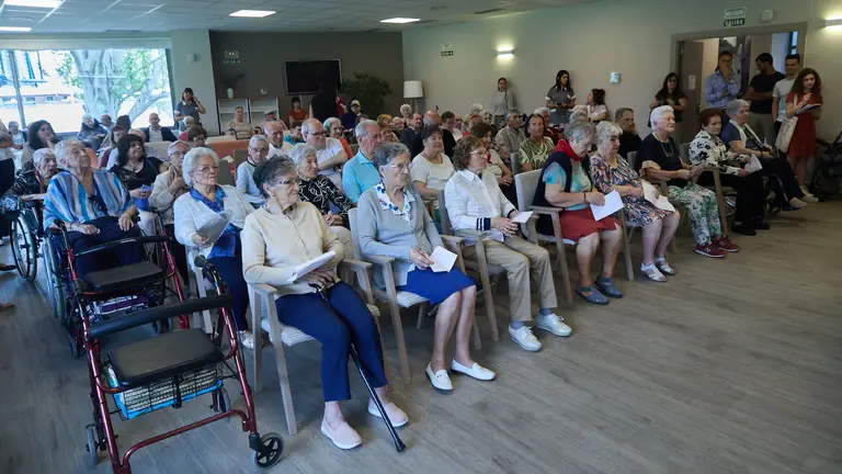 Final del 'Concurso de Carteles de San Fermín' organizado por la Fundación Solera para las personas mayores de los distintos centros de Solera. IÑIGO ALZUGARAY