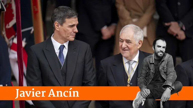 Pedro Sánchez junto a Cándido Conde Pumpido. EUROPA PRESS