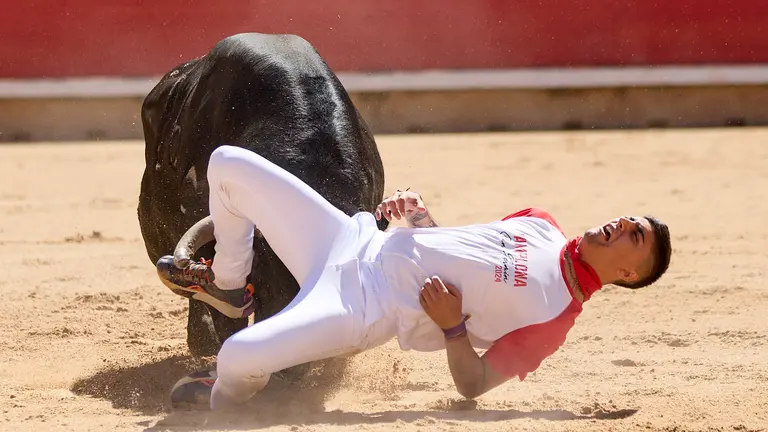 Concurso de Recortadores de San Fermín 2024 en la Plaza de Toros de Pamplona. IÑIGO ALZUGARAY