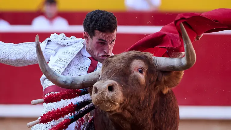 Primera corrida de la Feria del Toro de San Fermín 2024 con toros de La Palmosilla para Diego Urdiales, Fernando Adrián y Borja Jiménez. PABLO LASAOSA