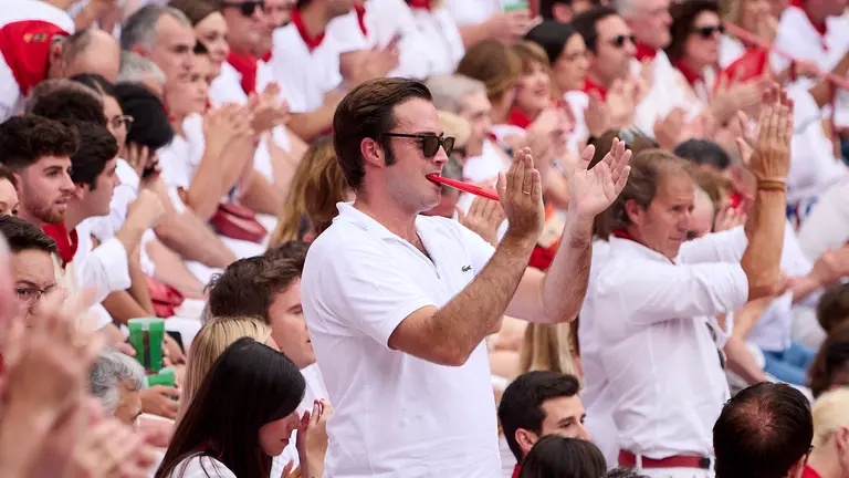 Ambiente en la tercera corrida de la Feria del Toro con toros de Victoriano del Río para Sebastián Castiella, Emilio de Justo y Ginés Marín. PABLO LASAOSA