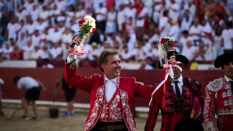 Corrida mixta en fiestas de Estella 2024 con toros de  Hermanas Azcona para el torero El Payo y rejones de Moura Caetano para Pablo Hermoso de Mendoza y Guillermo Hermoso de Mendoza. PABLO LASAOSA