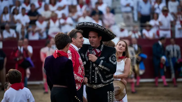 Corrida mixta en fiestas de Estella 2024 con toros de  Hermanas Azcona para el torero El Payo y rejones de Moura Caetano para Pablo Hermoso de Mendoza y Guillermo Hermoso de Mendoza. PABLO LASAOSA