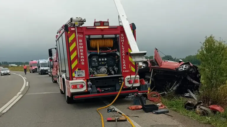 Imagen del accidente en Tulebras que ha dejado dos heridos. POLICÍA FORAL