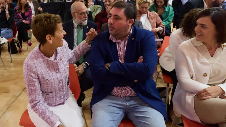 Acto de presentación oficial de Marca Navarra. Con la presencia de la presidenta de Navarra, María Chivite, Unai Hualde, presidente el Parlamento, el rector de la Universidad Pública de Navarra, Ramón Gonzalo; la rectora de la Universidad de Navarra, María Iraburu; el presidente de la Corporación Pública Empresarial de Navarra (CPEN), Francisco Fernández; y el presidente de la Confederación Empresarial Navarra (CEN), Manuel Piquer, entre otros. IÑIGO ALZUGARAY