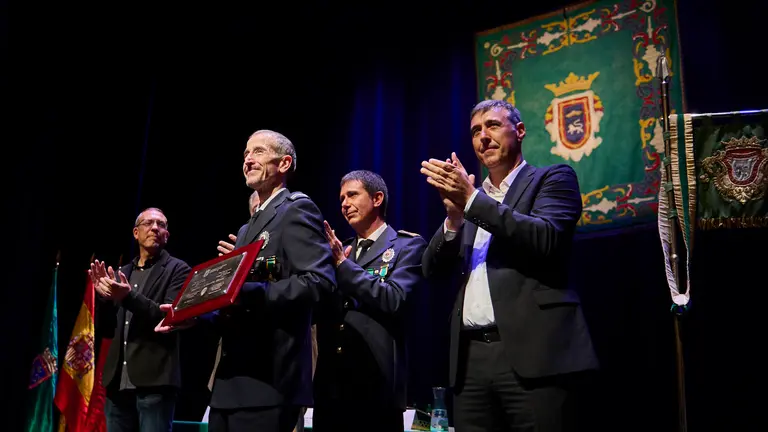 La Policía Municipal de Pamplona celebra el día de su patrón, San Miguel. PABLO LASAOSA