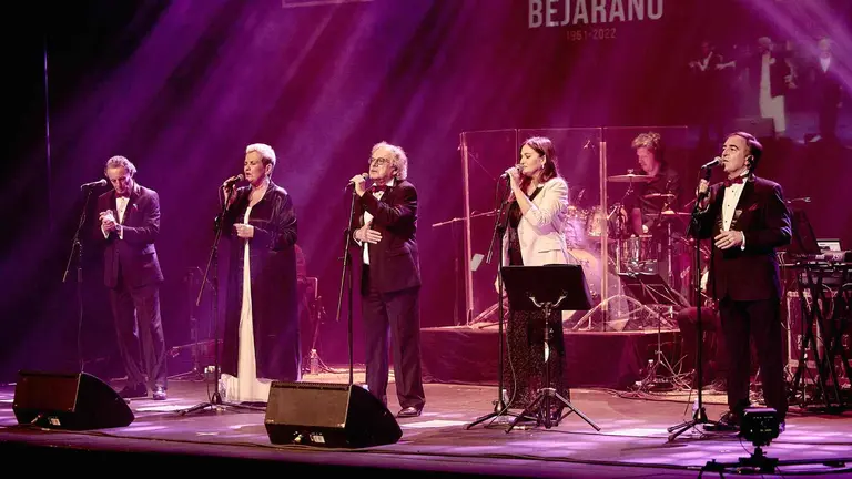 Mocedades en concierto. MOCEDADES.COM