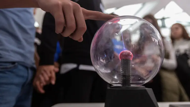 Imagen de archivo de una edición anterior de la Semana de la Ciencia. UNIVERSIDAD DE NAVARRA