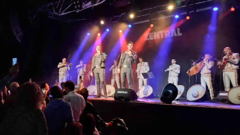 Concierto de mariachis organizado por Asnaen para recaudar fondos en 2023 en la sala Zentral. ASNAEN
