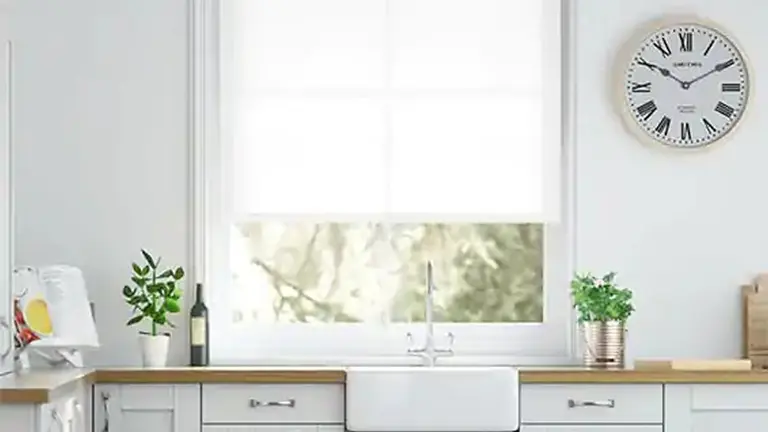 Descubre los estores sin taladrar y olvídate para siempre de los agujeros. CEDIDA