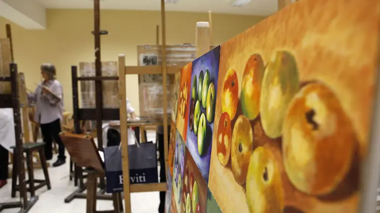 La Escuela Municipal de Artes y Oficios Catalina de Oscáriz abre matrícula para las 80 plazas de sus talleres de Dibujo y Pintura. AYUNTAMIENTO DE PAMPLONA