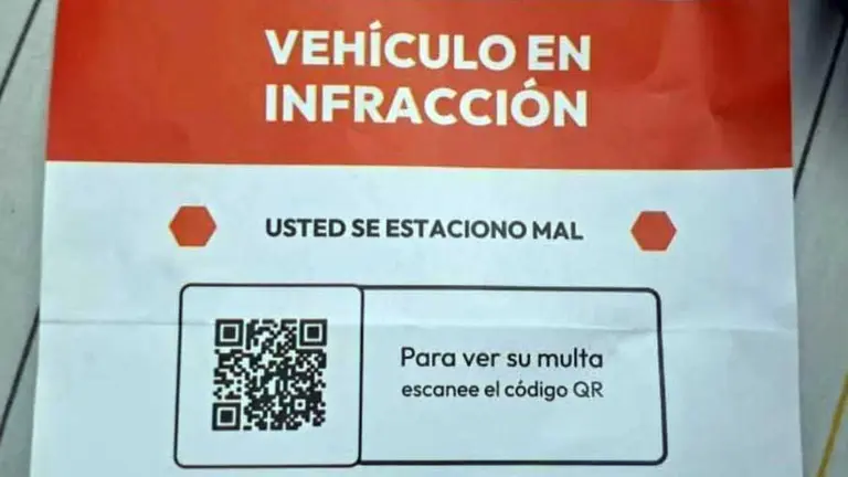 Tarjeta encontrada en algunos vehículos en Navarra. Se trata de una estafa. POLICÍA FORAL