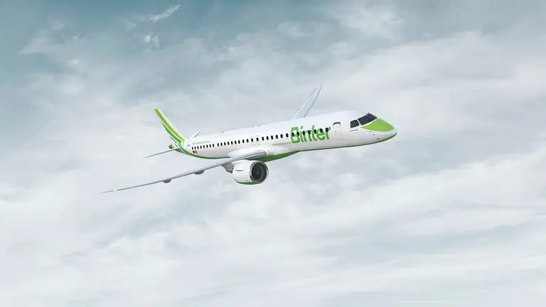 Un avión de la compañía Binter en pleno vuelo. BINTER