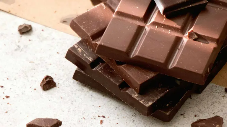 Onzas de chocolate.  TETIANA BYKOVETS / UNSPLASH