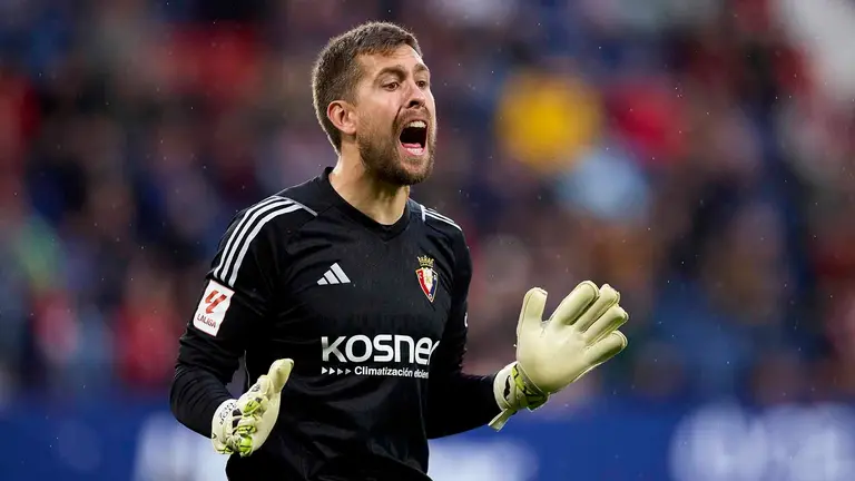 El portero de Osasuna, Aitor Fernández, no ha sido titular en liga desde el 25 de mayo. Europa Press.