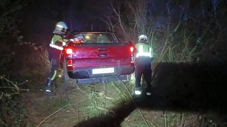 Imagen del lugar del accidente en Lorca en el que ha resultado gravemente herido un hombre de 70 años. BOMBEROS DE NAVARRA