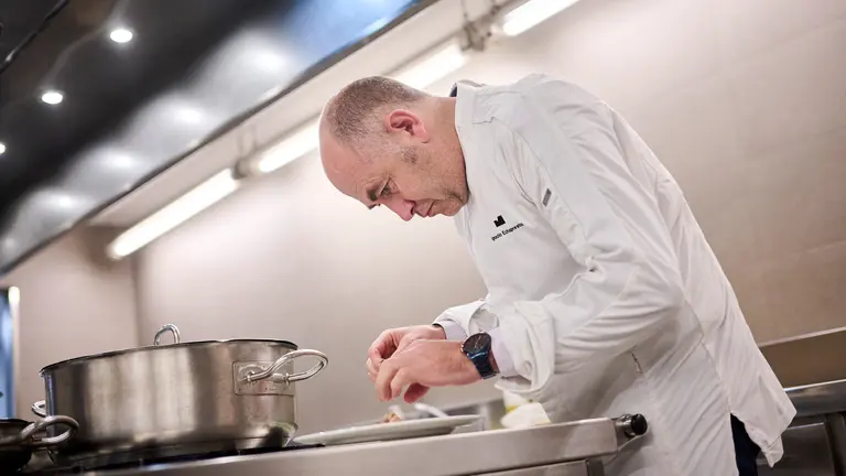 La Sociedad Gastronómica Gazteluleku se reúne el jurado del premio al Toro más jugoso de la Feria del Toro 2024. PABLO LASAOSA