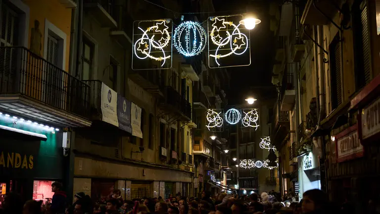 Encendido de las luces de Navidad de Pamplona 2024. PABLO LASAOSA