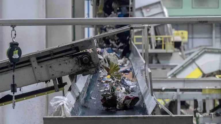 Planta de reciclaje. ALBERTO ORTEGA / EUROPA PRESS / ARCHIVO