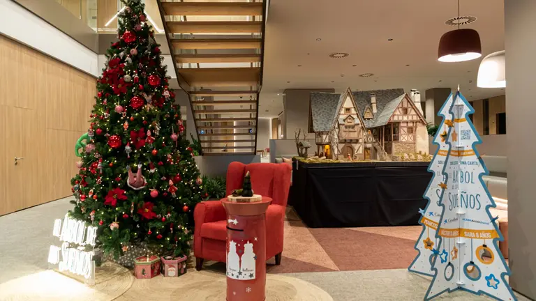 Navidad solidaria en el centro ‘all in one’ de CaixaBank en
Pamplona. CEDIDA