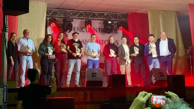 Participantes del II Encuentro de Cantautores de Cadreita. AYUNTAMIENTO DE CADREITA