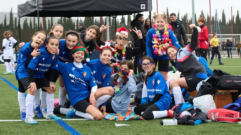 Segunda jornada de la fase de grupos del XLII Torneo Interescolar de Osasuna en categoría femenina disputado en las instalaciones de Tajonar. IÑIGO ALZUGARAY