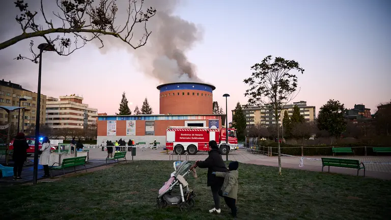 Incendio en el Planetario de Pamplona. PABLO LASAOSA