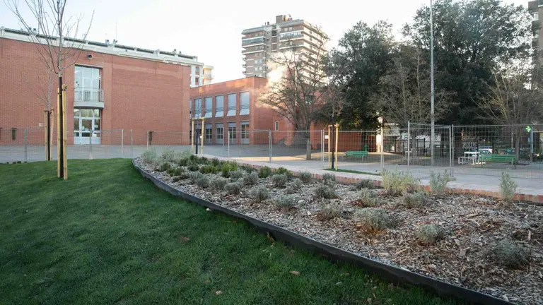 Patio del colegio de enseñanza en vascuence Amair en Pamplona. AYUNTAMIENTO DE PAMPLONA