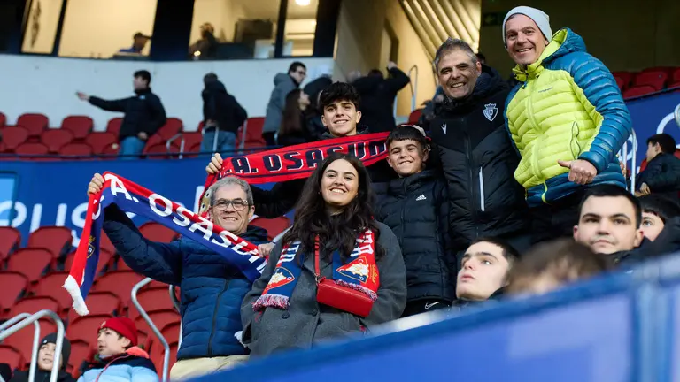 La grada del estadio de El Sadar durante el partido de La Liga EA Sports entre CA Osasuna y Rayo Vallecano disputado en Pamplona. IÑIGO ALZUGARAY