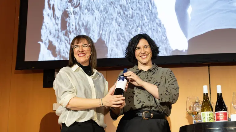 Adriana y Beatriz Ochoa lideran una nueva era en Bodegas Ochoa. CEDIDA