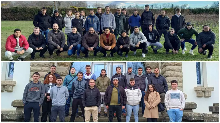 Los 45 jóvenes divididos en el grupo de ganadería y el de agricultura posaron al comienzo del curso. INTIA