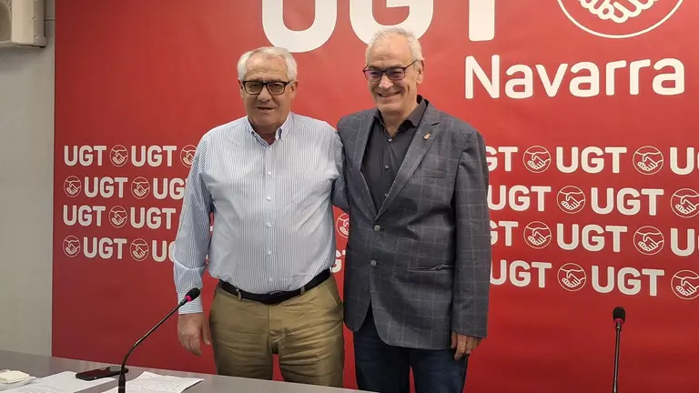 Jesús Santos, secretario general de UGT Navarra, junto a Lorenzo Ríos, quien optará a relevarle en el cargo en el 13º Congreso del sindicato. - EUROPA PRESS